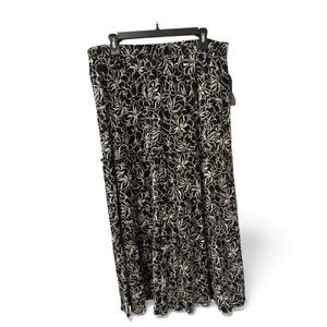 Elegant Black and Tan Floral Skirt Women’s XL NWT